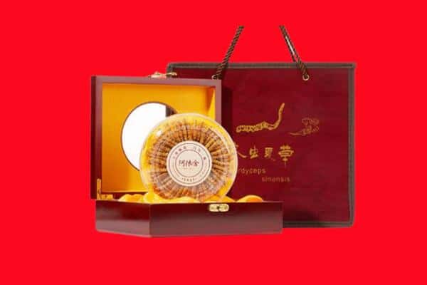 收购资讯:齐齐哈尔克东回收冬虫夏草是按克吗